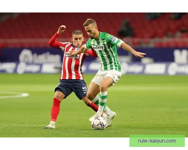 美因茨中场组织能力持续提升，表现稳健引人关注